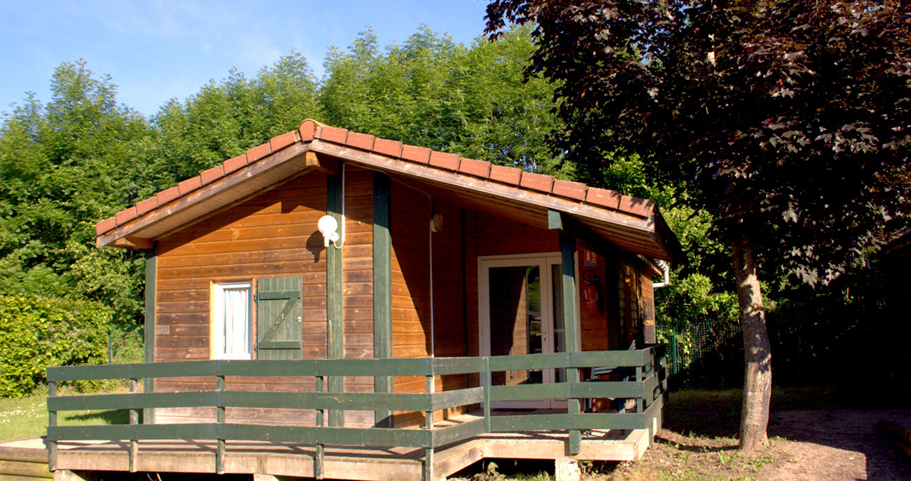 Chalet de charme pour famille au camping Détente et Clapotis, Lac de Paladru Isère