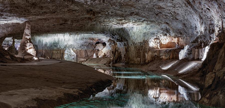 Choranche Caves in the Vercors, 1h15 from Détente et Clapotis campsite